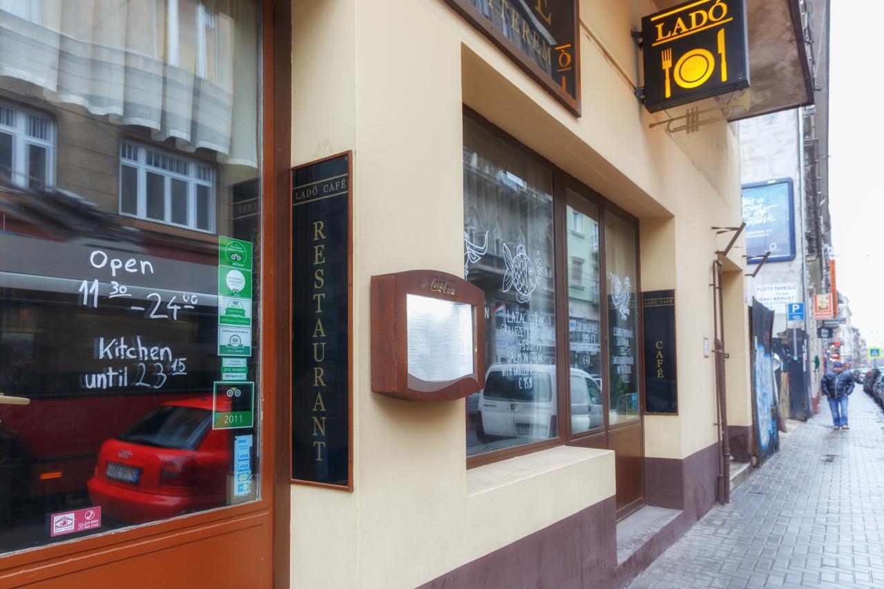 Julia Superior Apartment In The City Center. Budapest Esterno foto