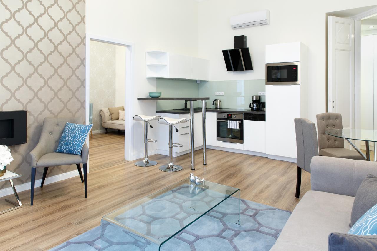 Julia Superior Apartment In The City Center. Budapest Esterno foto