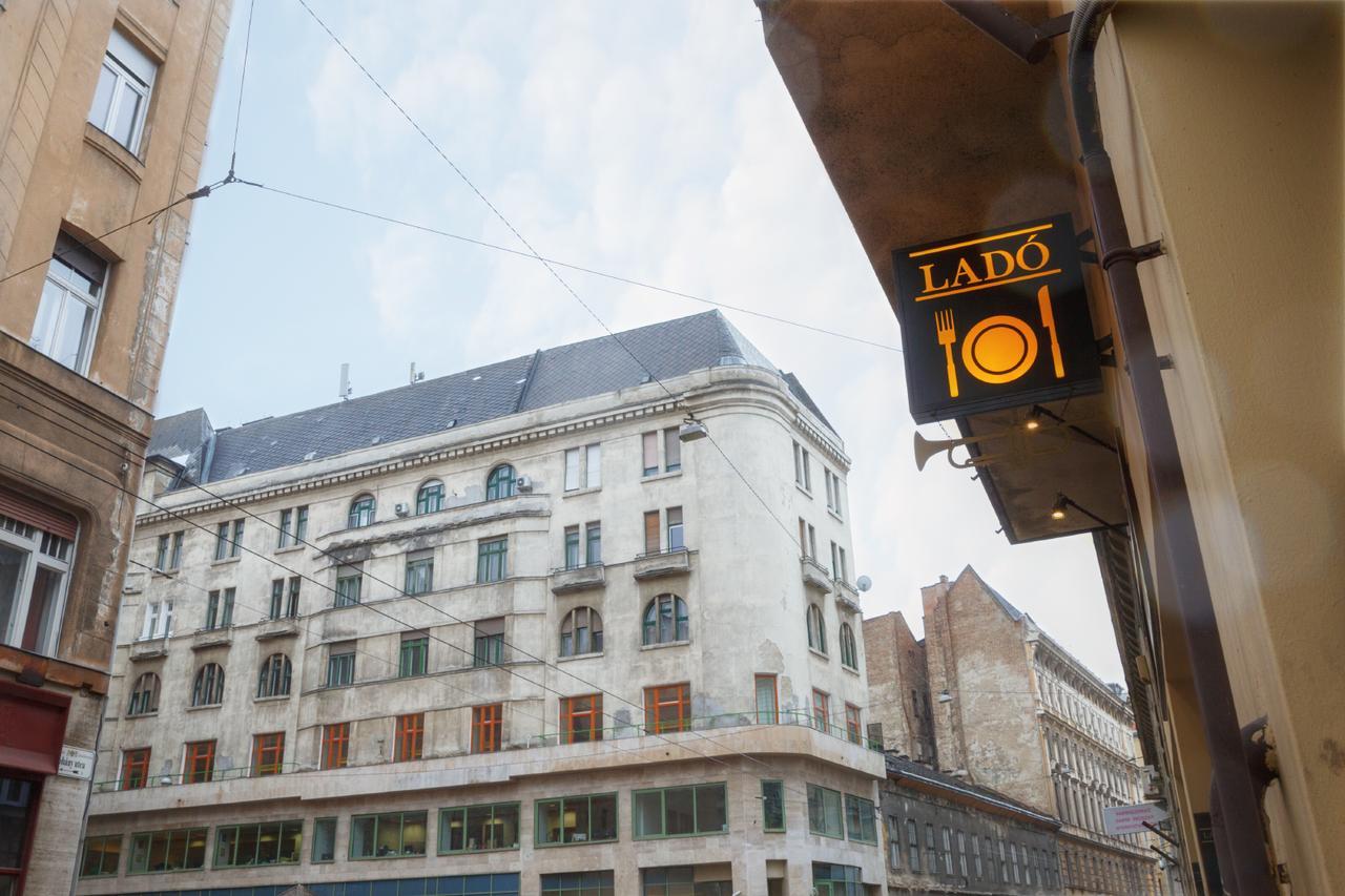 Julia Superior Apartment In The City Center. Budapest Esterno foto